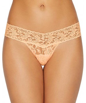 Panties Women's Petite Signature Lace Low Rise Thong White Thongs One Size - Chai - CO112Q8IW51